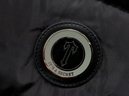 trapstar-irongate-detachable-hooded-puffer-jacket-black-4-Drip Store Argentina