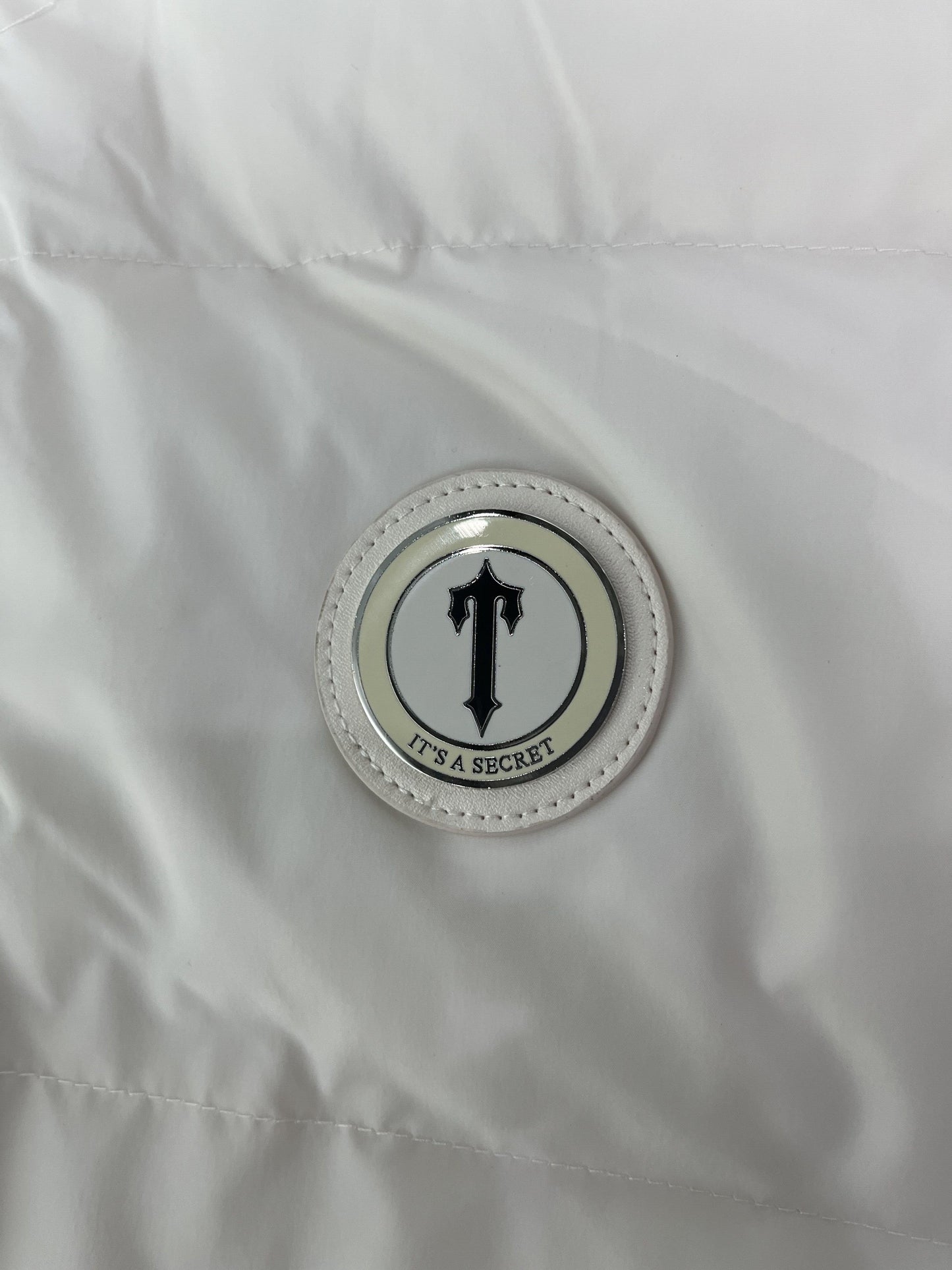 Campera Trapstar Irongate Detachable Hooded Puffer Blanca