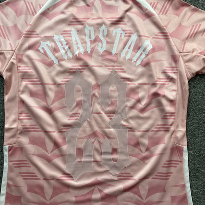trapstar-irongate-football-jersey-pink-4-Drip Store Argentina