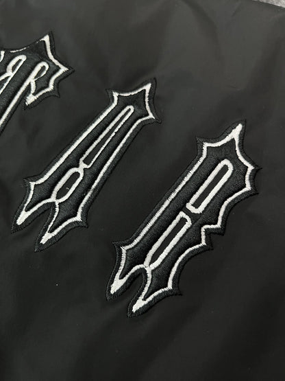 Campera Trapstar Irongate Hooded Quilted Puffer Negra