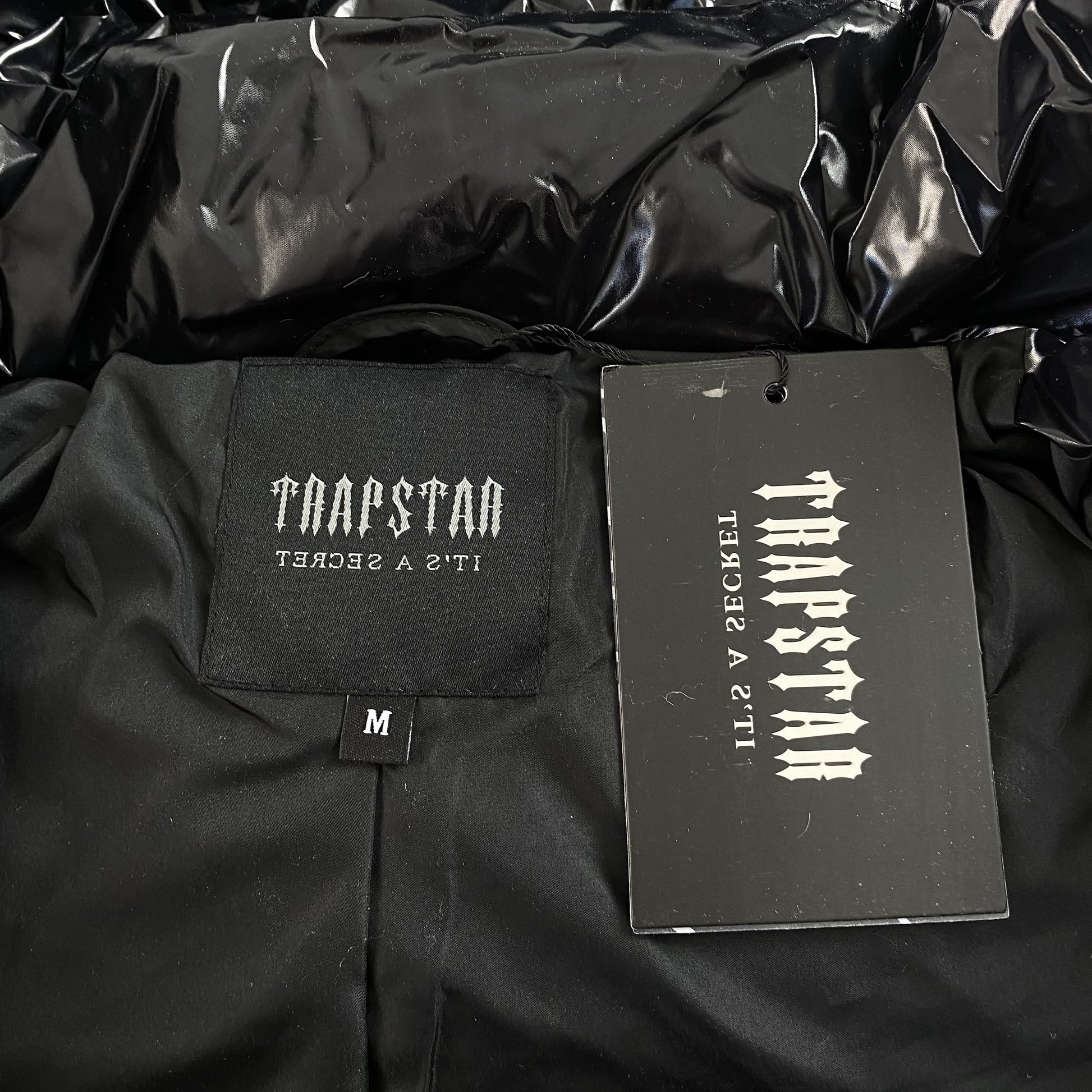 trapstar-irongate-puffer-jacket-shiny-black-4-Drip Store Argentina