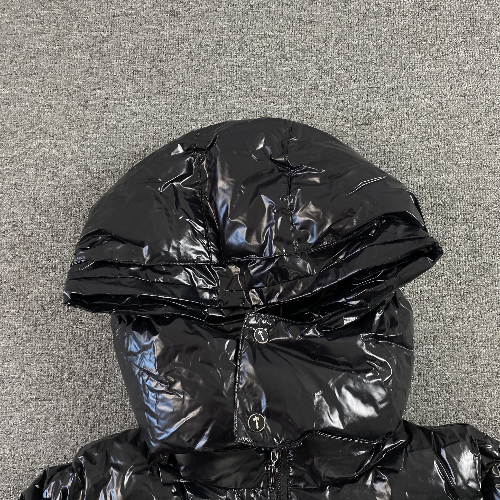 trapstar-irongate-puffer-jacket-shiny-black-6-Drip Store Argentina