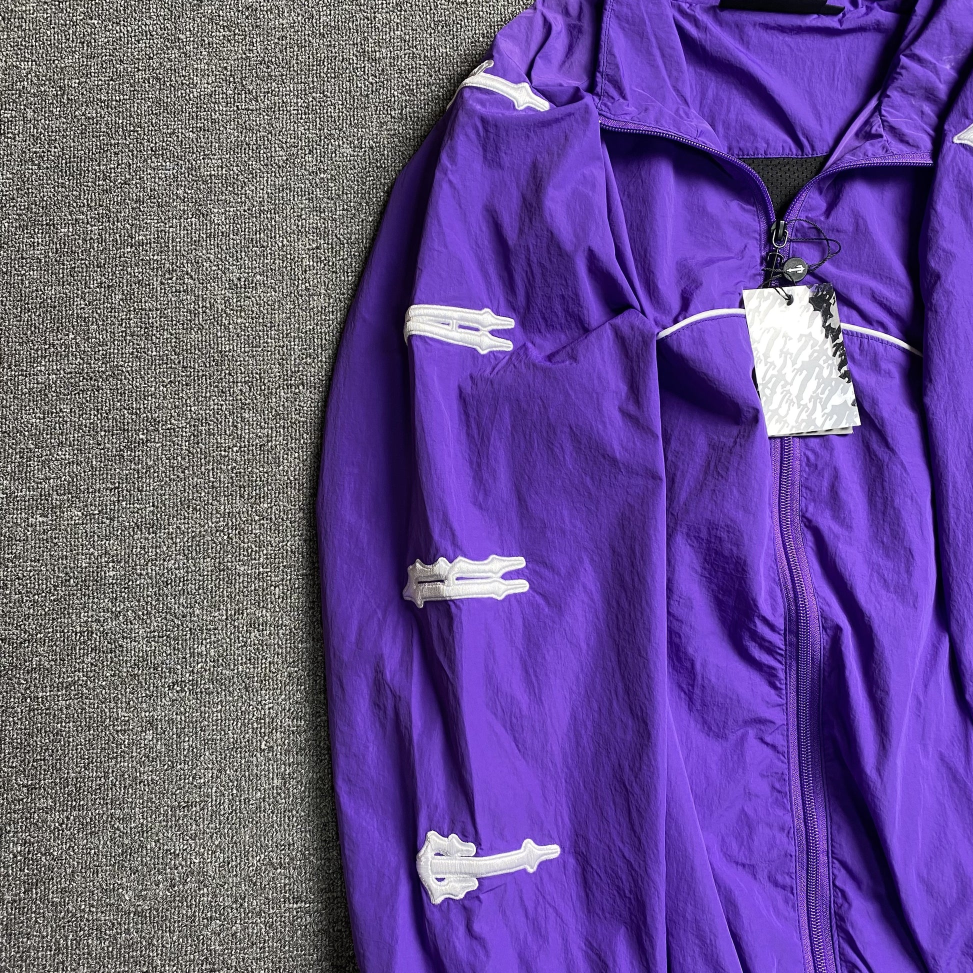 trapstar-irongate-shell-tracksuit-2_0-purple-white-10-Drip Store Argentina