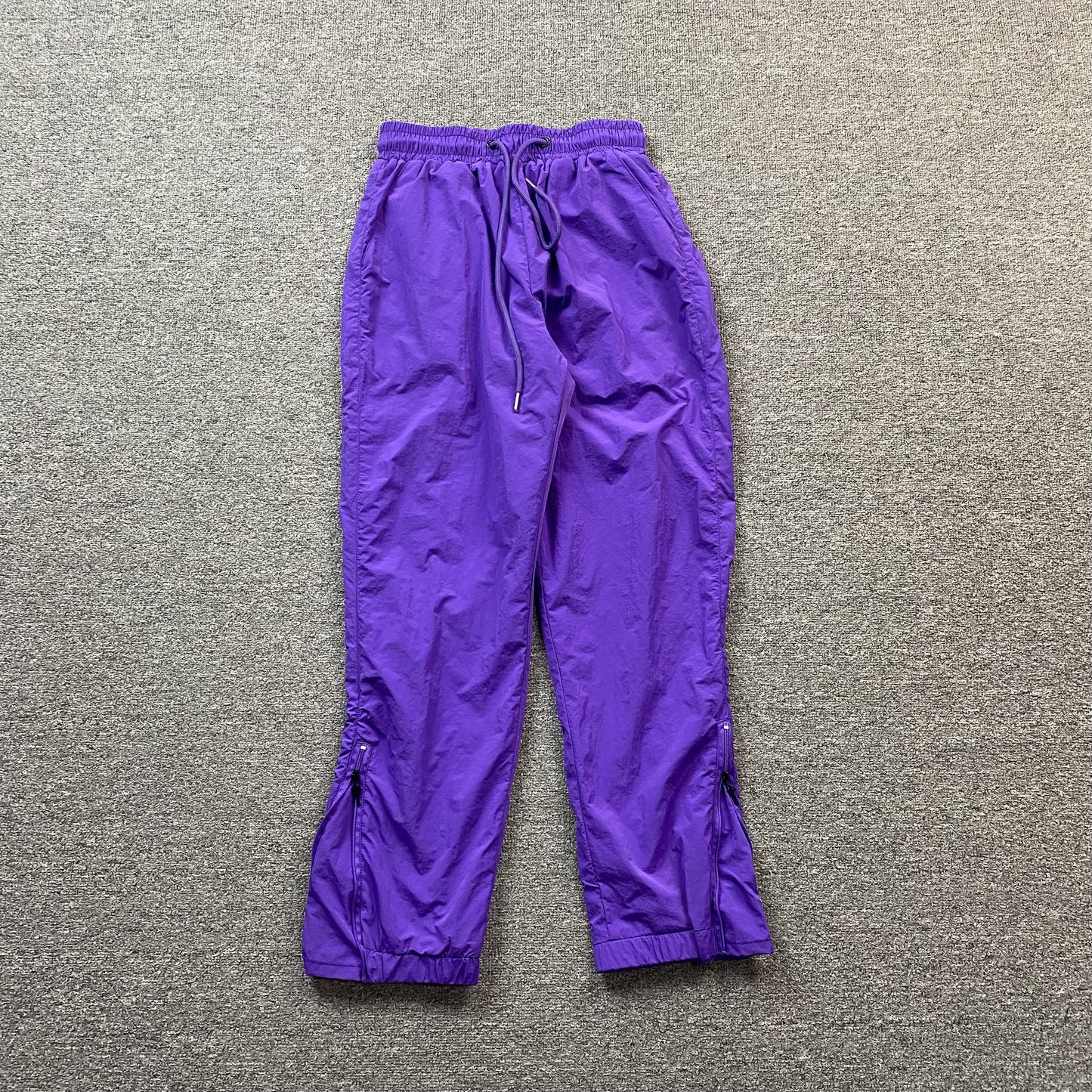 trapstar-irongate-shell-tracksuit-2_0-purple-white-3-Drip Store Argentina