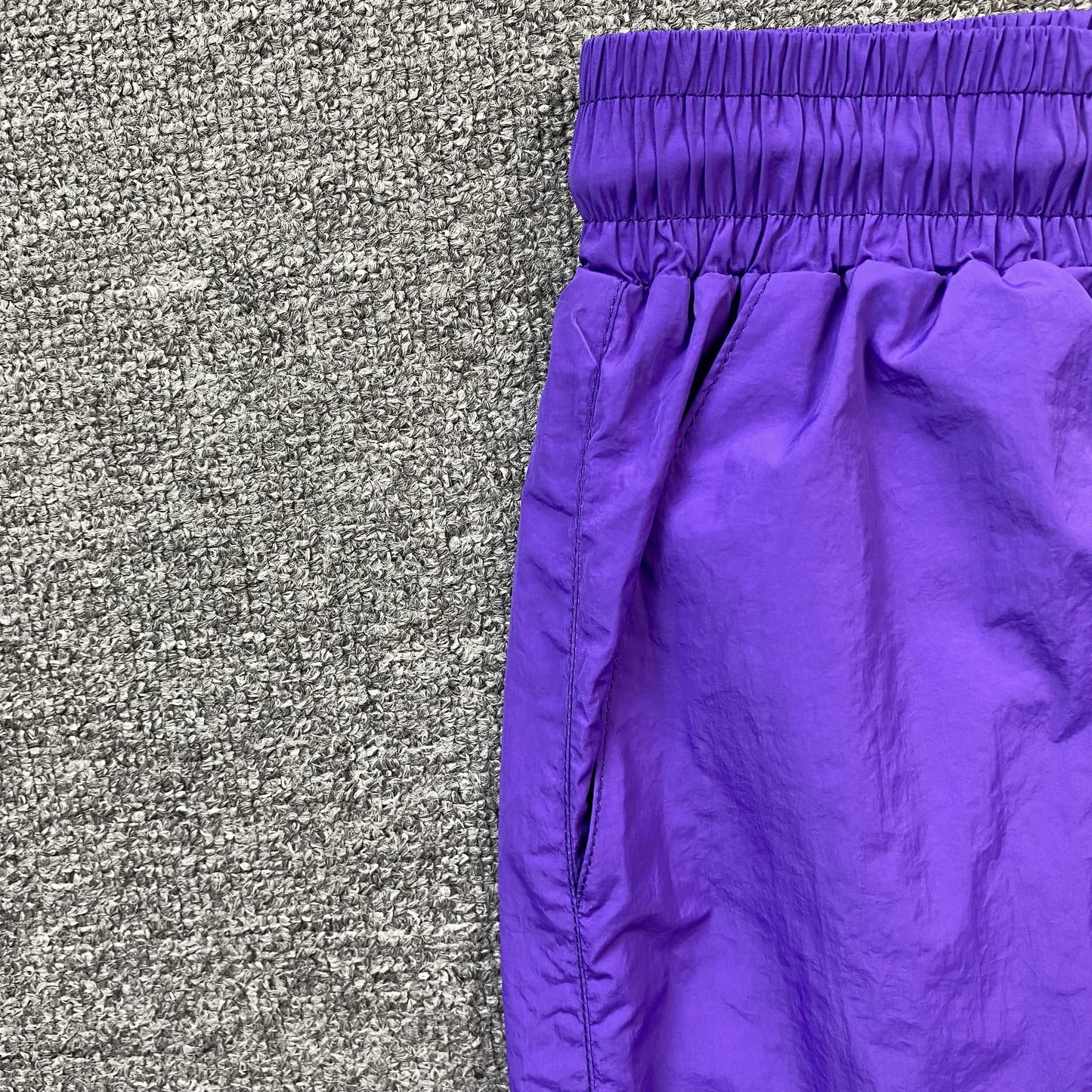 trapstar-irongate-shell-tracksuit-2_0-purple-white-5-Drip Store Argentina