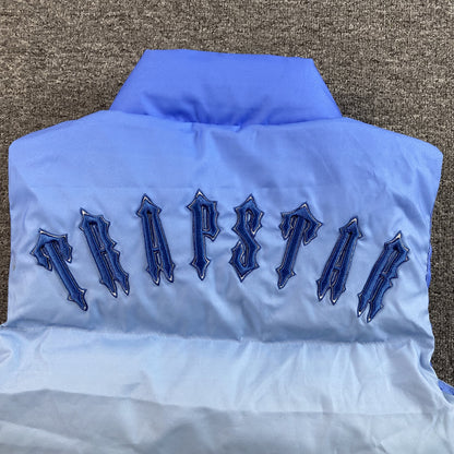 trapstar-irongate-t-badge-gilet-ice-blue-gradient-3-Drip Store Argentina