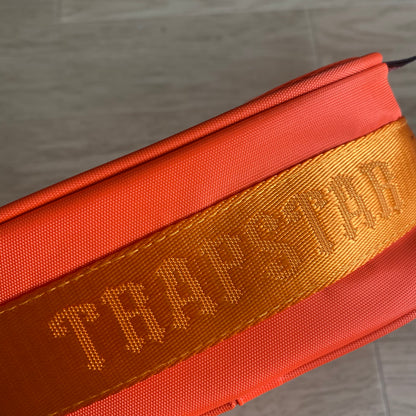 trapstar-irongate-t-crossbody-bag-orange-5-Drip Store Argentina