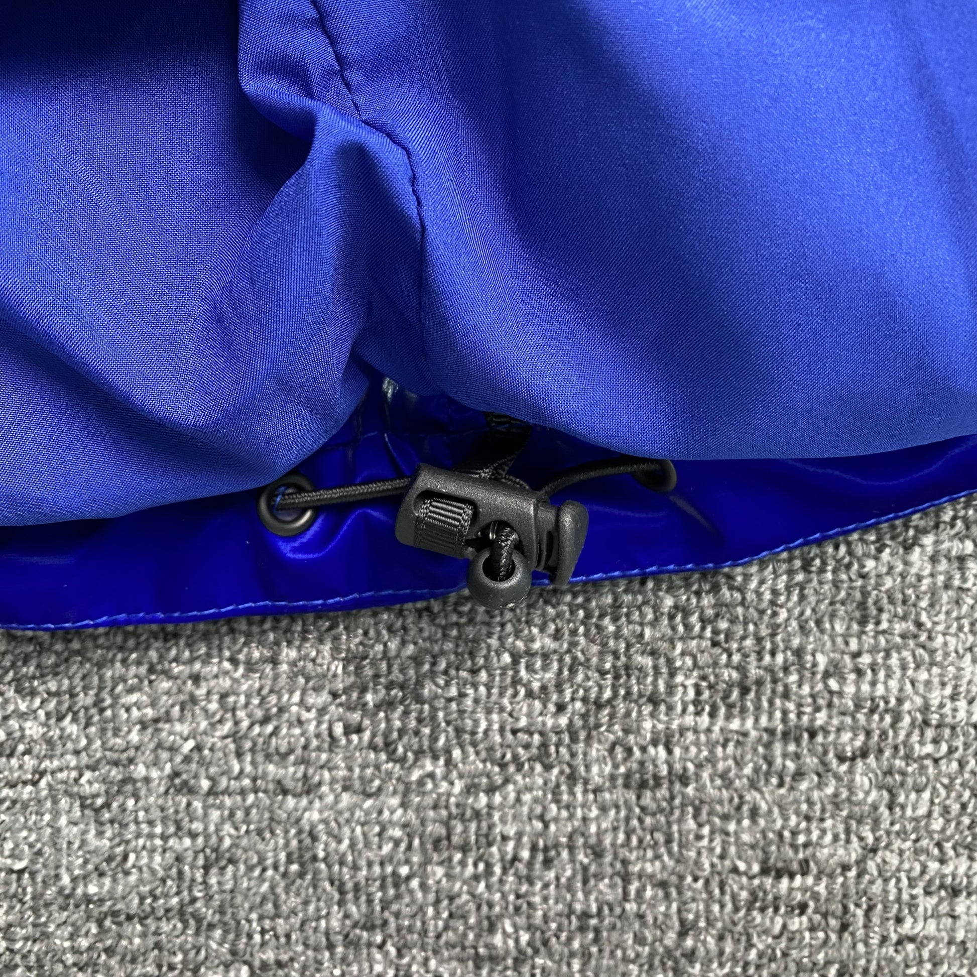 trapstar-irongate-t-puffer-jacket-shiny-blue-10-Drip Store Argentina