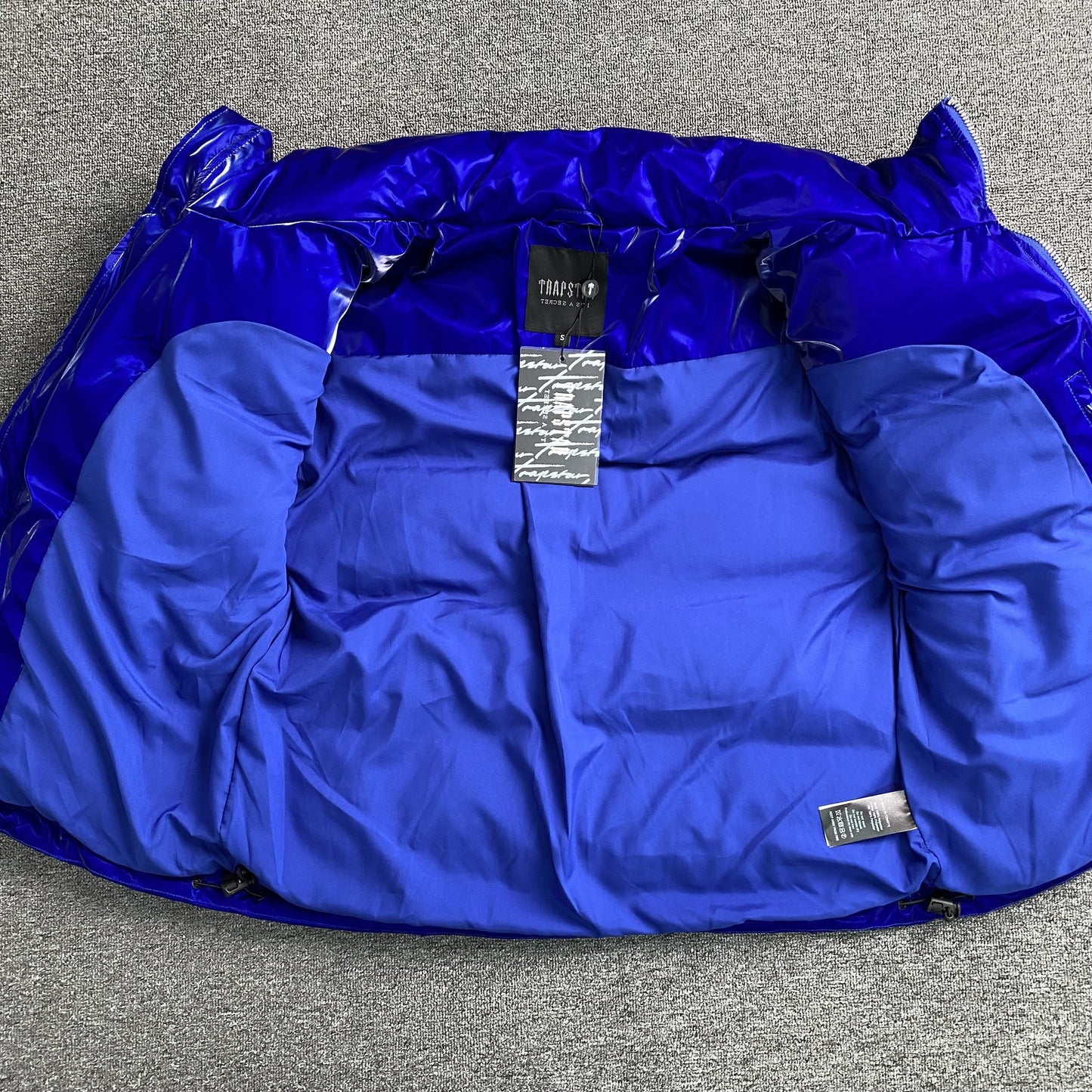 trapstar-irongate-t-puffer-jacket-shiny-blue-6-Drip Store Argentina