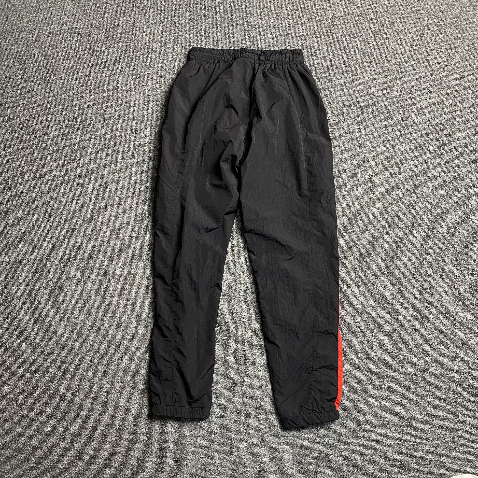 trapstar-irongate-t-shellsuit-black-12-Drip Store Argentina