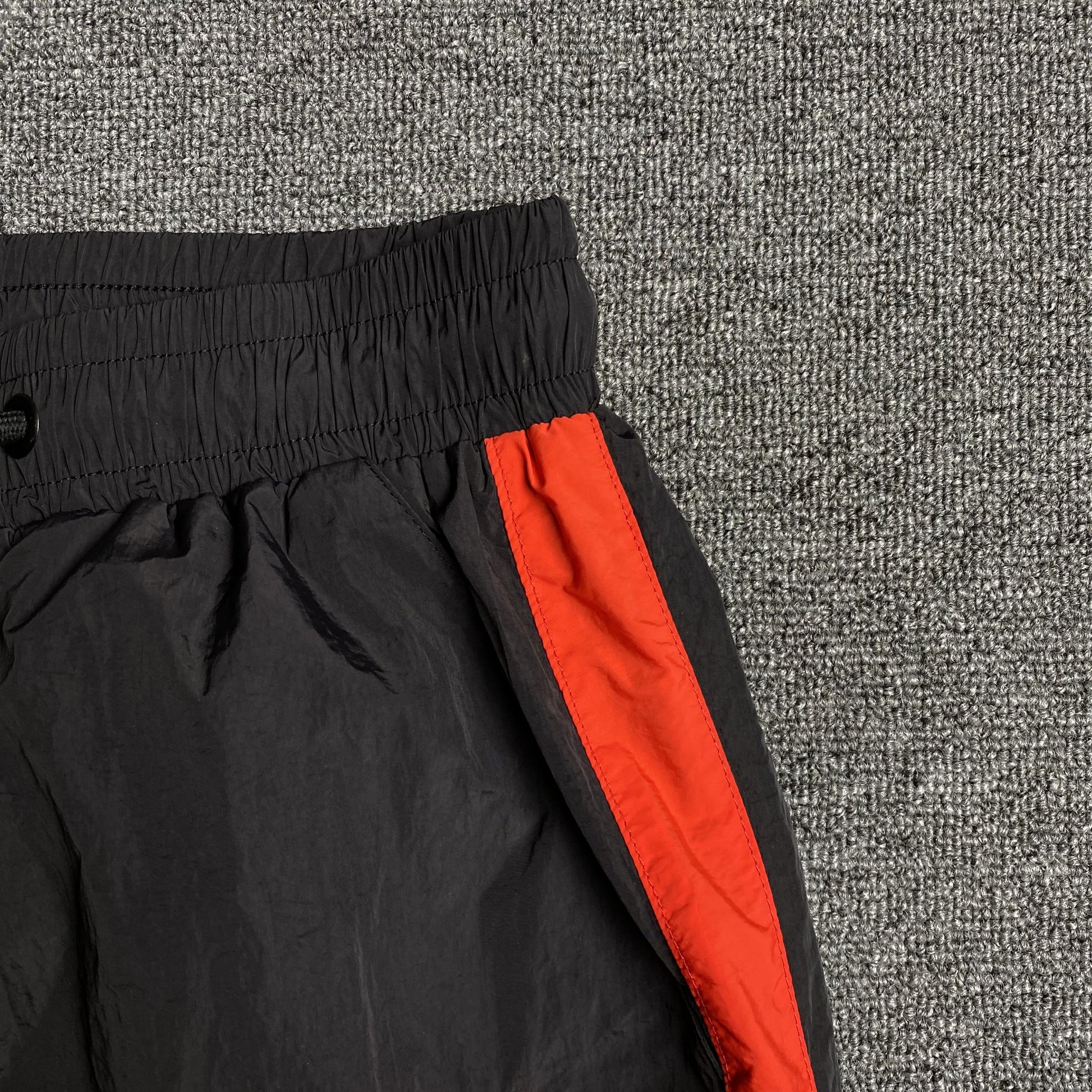 trapstar-irongate-t-shellsuit-black-14-Drip Store Argentina