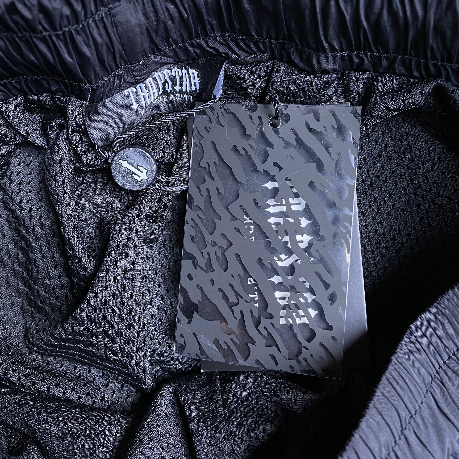 trapstar-irongate-t-shellsuit-black-15-Drip Store Argentina