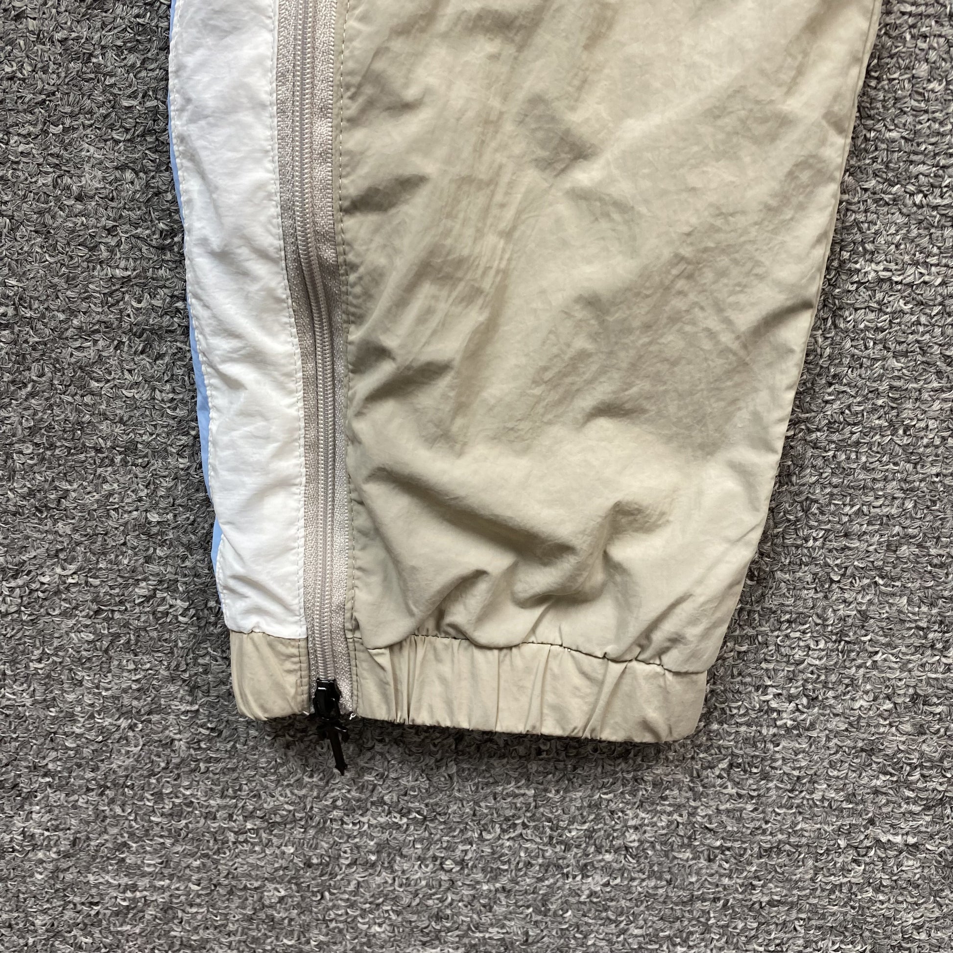 trapstar-irongate-t-shellsuit-grey-7-Drip Store Argentina