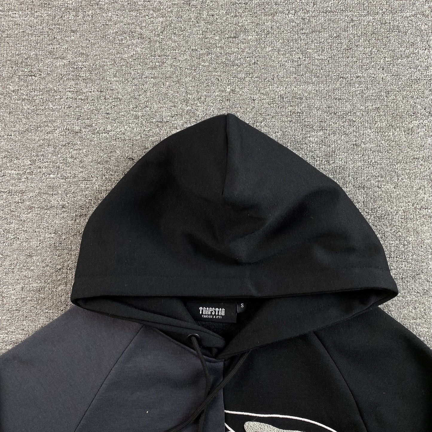 trapstar-shooters-arch-tracksuit-black-10-Drip Store Argentina