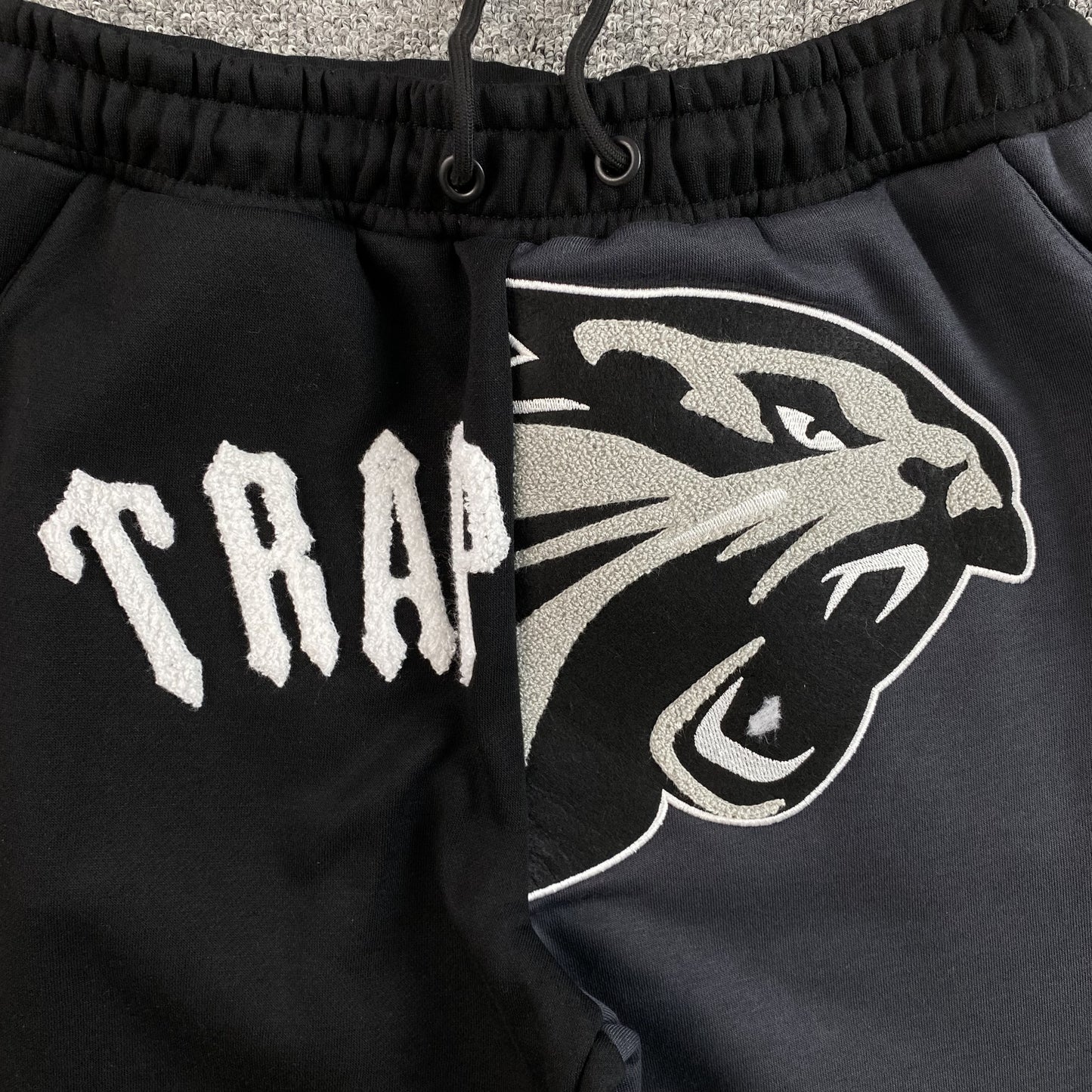 trapstar-shooters-arch-tracksuit-black-5-Drip Store Argentina