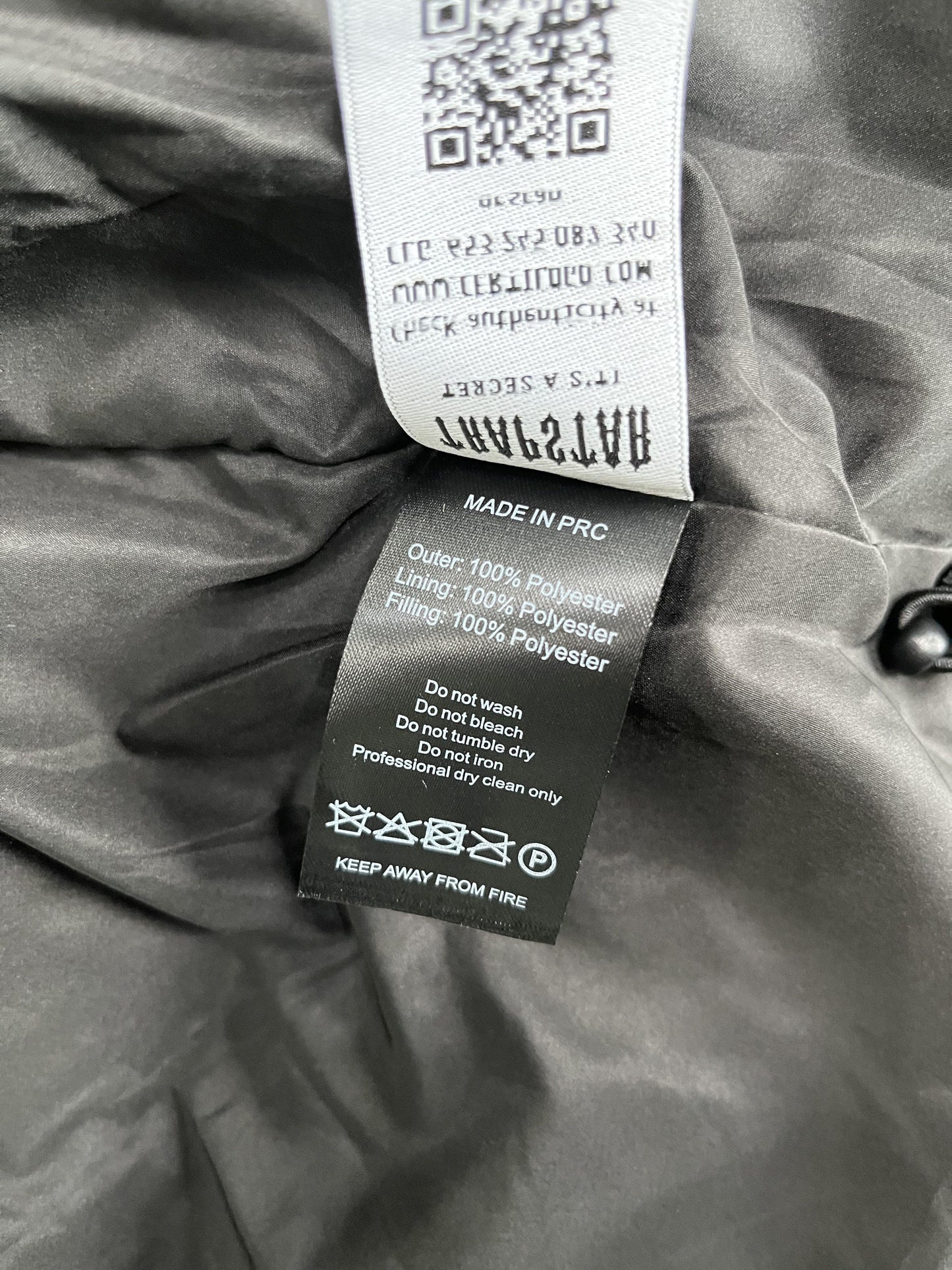 Campera Trapstar Shooters Hooded Puffer Negra