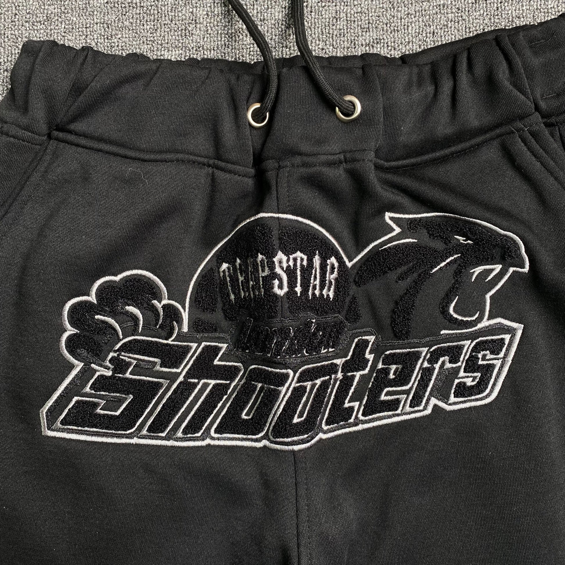 trapstar-shooters-tracksuit-blackout-5-Drip Store Argentina
