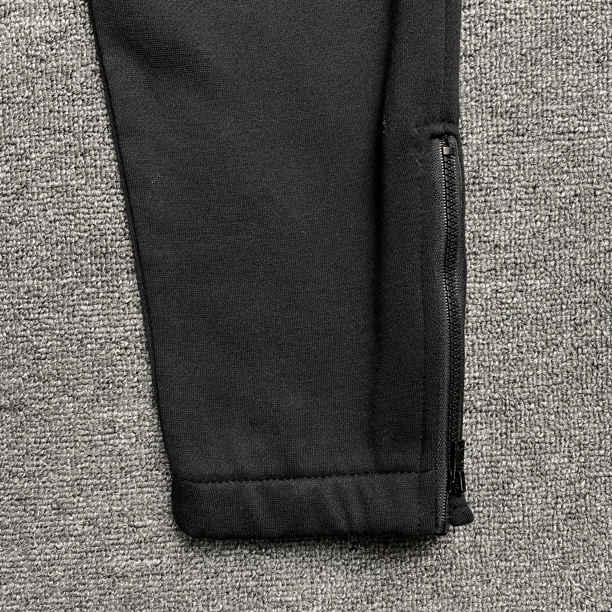 trapstar-shooters-tracksuit-blackout-9-Drip Store Argentina