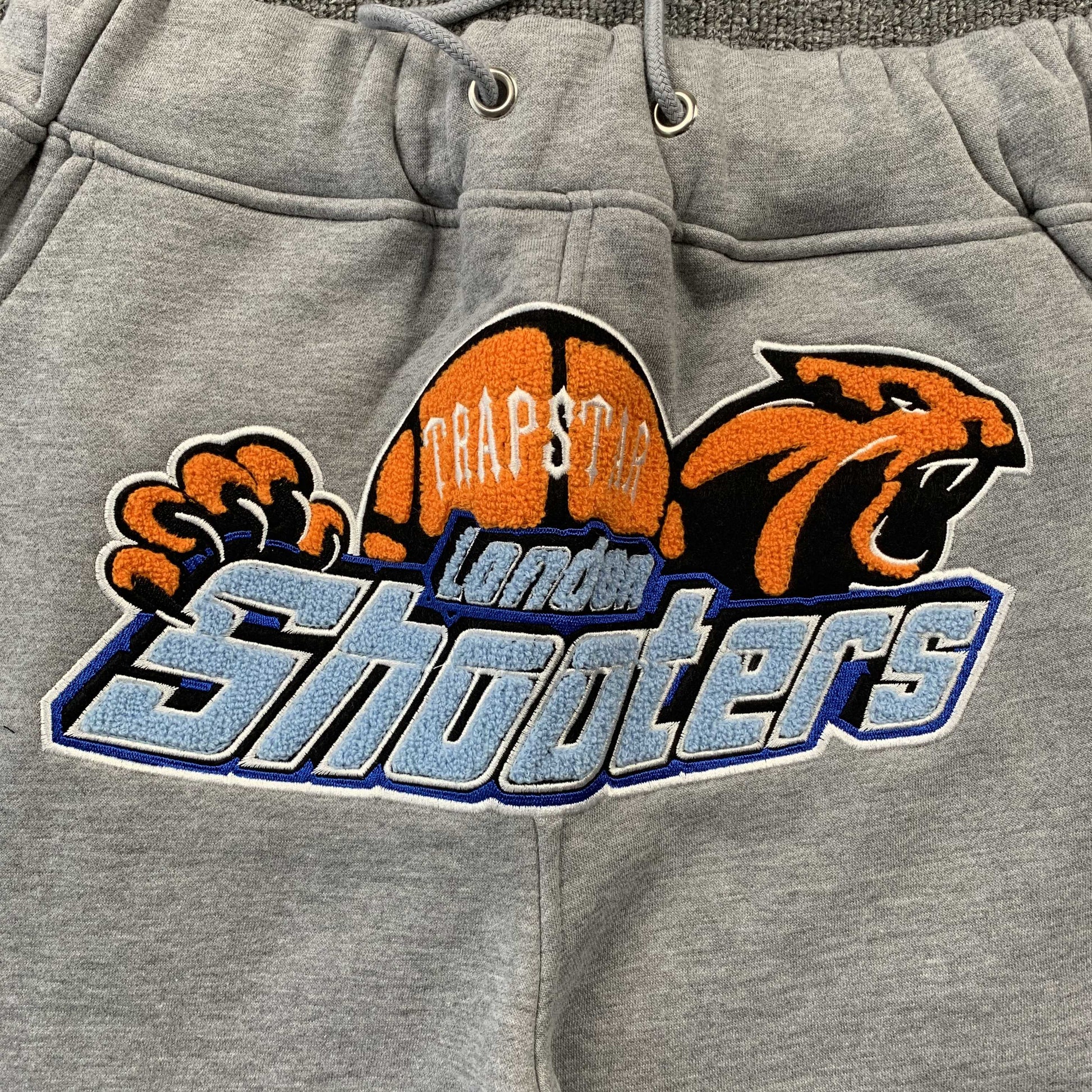 trapstar-shooters-tracksuit-grey-5-Drip Store Argentina