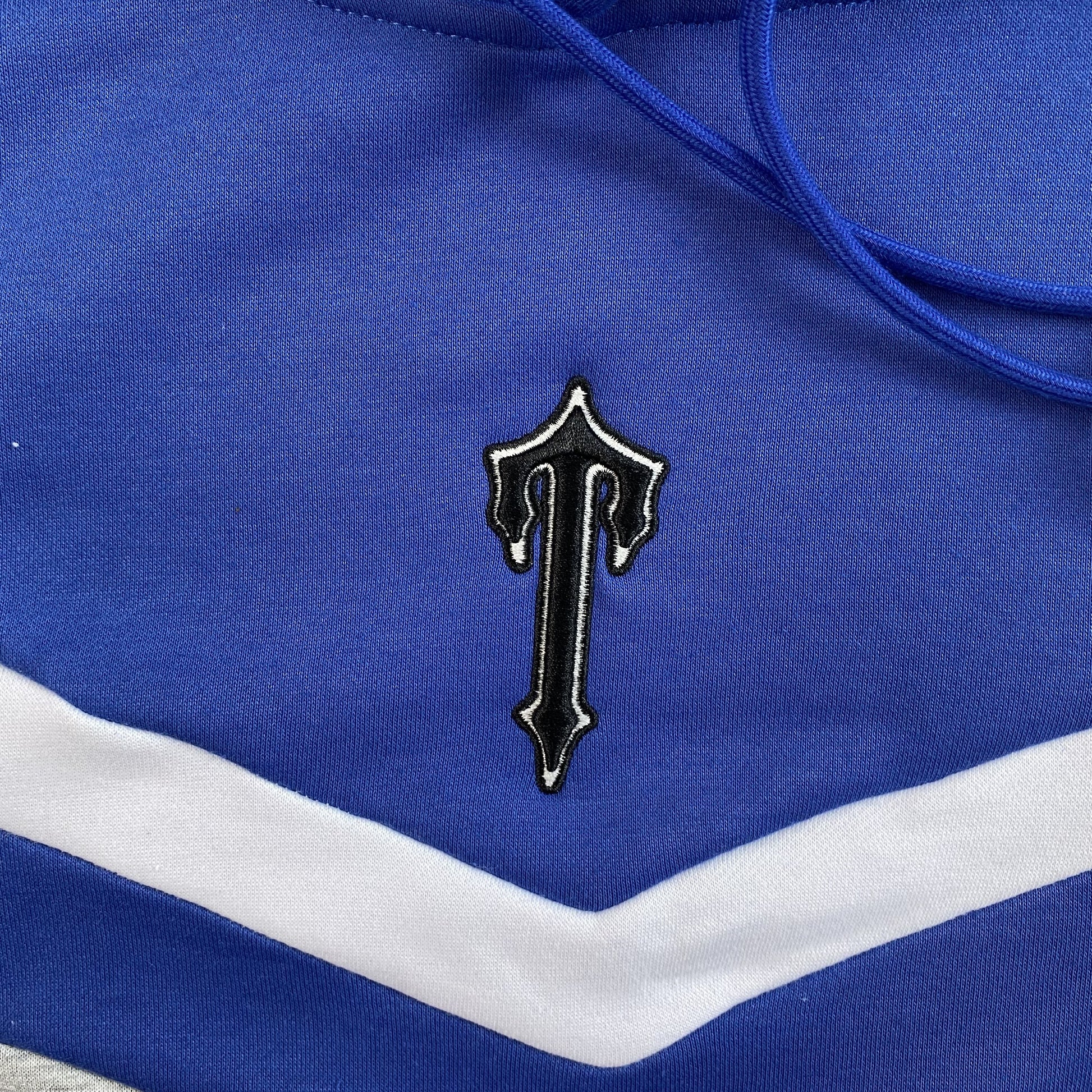 trapstar-v-stripe-tracksuit-grey-3-Drip Store Argentina