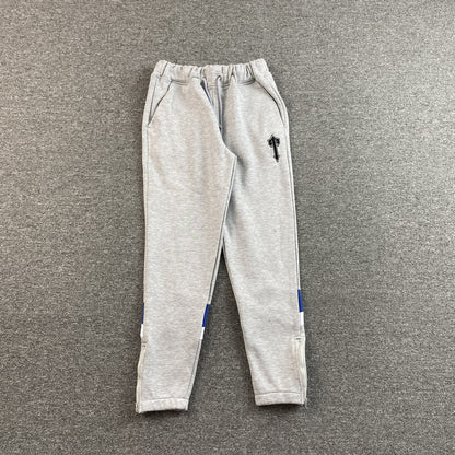 trapstar-v-stripe-tracksuit-grey-4-Drip Store Argentina