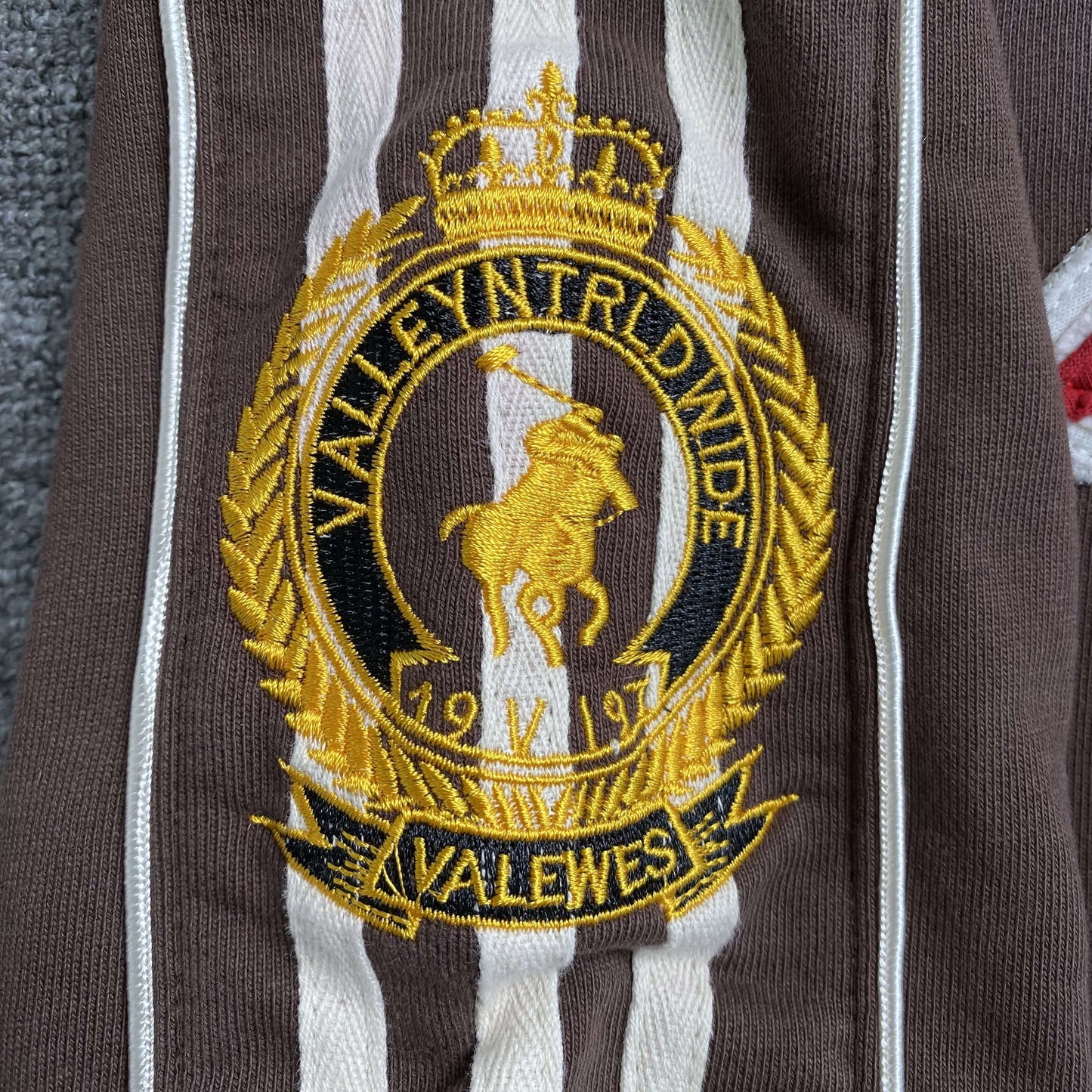 Campera Vale Forever Olympia Berlin Marrón