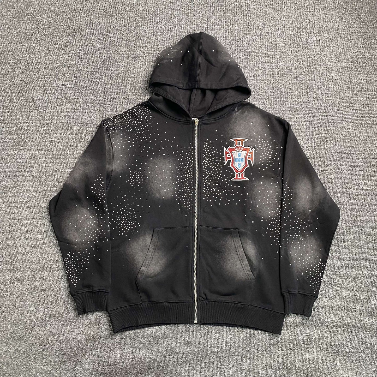 Campera Vale Forever Pluto Clustered Negro