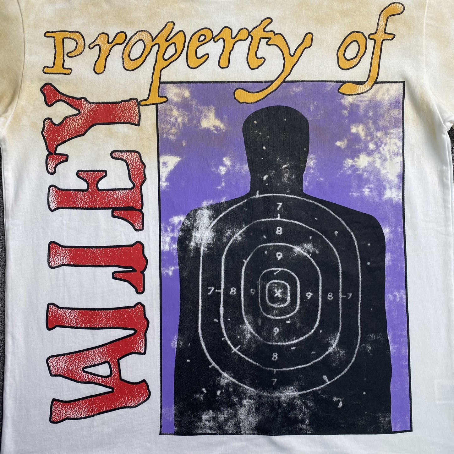 Remera Vale Forever Target Practice Blanca