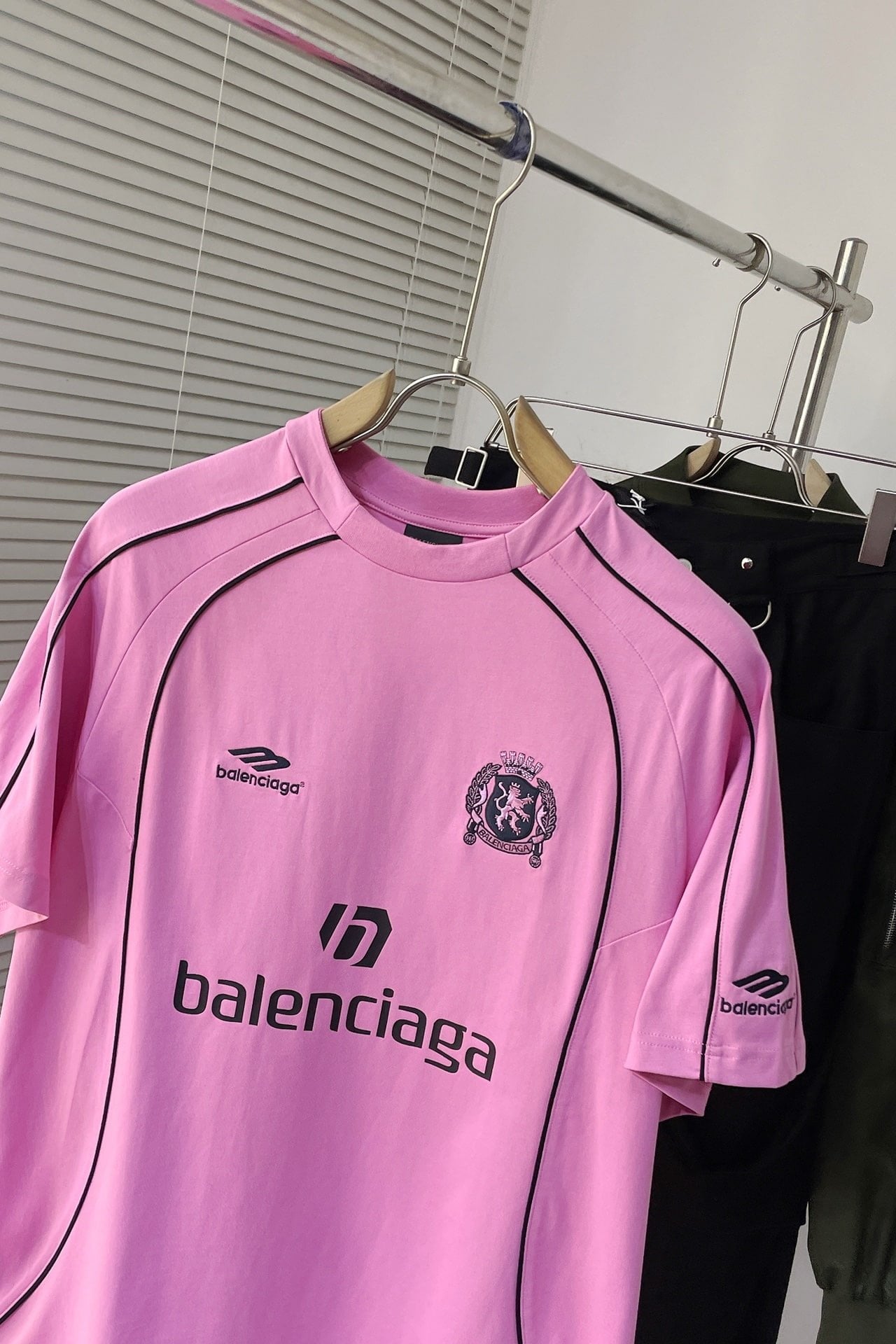 BALENCIAGA PARIS SOCCER T-SHIRT PINK