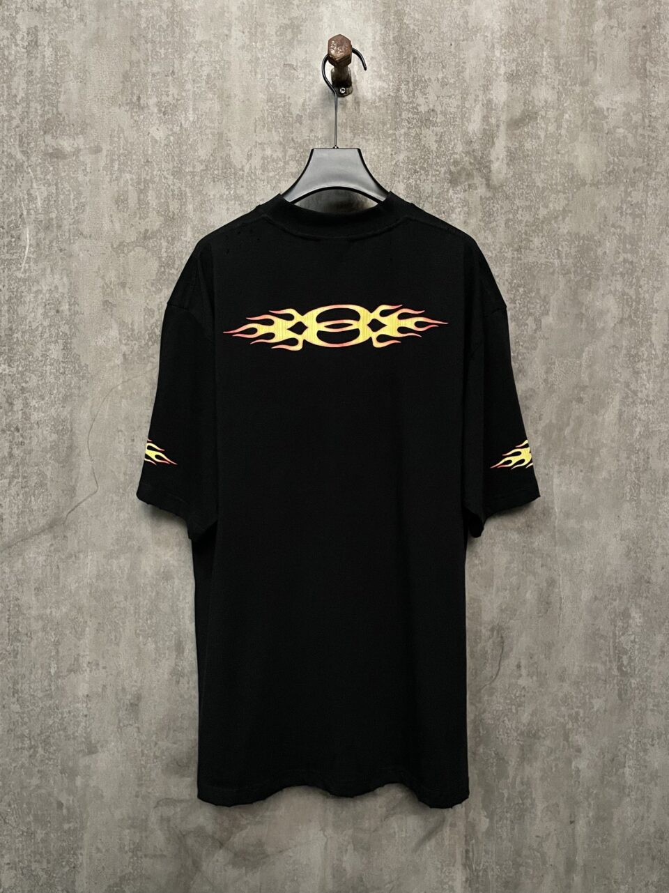 BALENCIAGA BURNING UNITY T-SHIRT BLACK