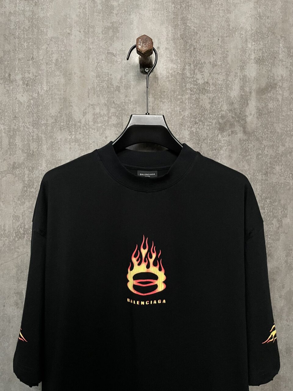 BALENCIAGA BURNING UNITY T-SHIRT BLACK