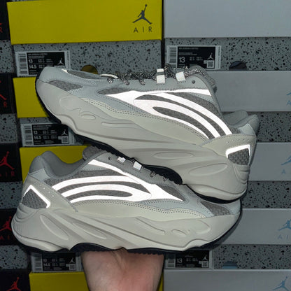 YEEZY BOOST 700 V2 STATIC