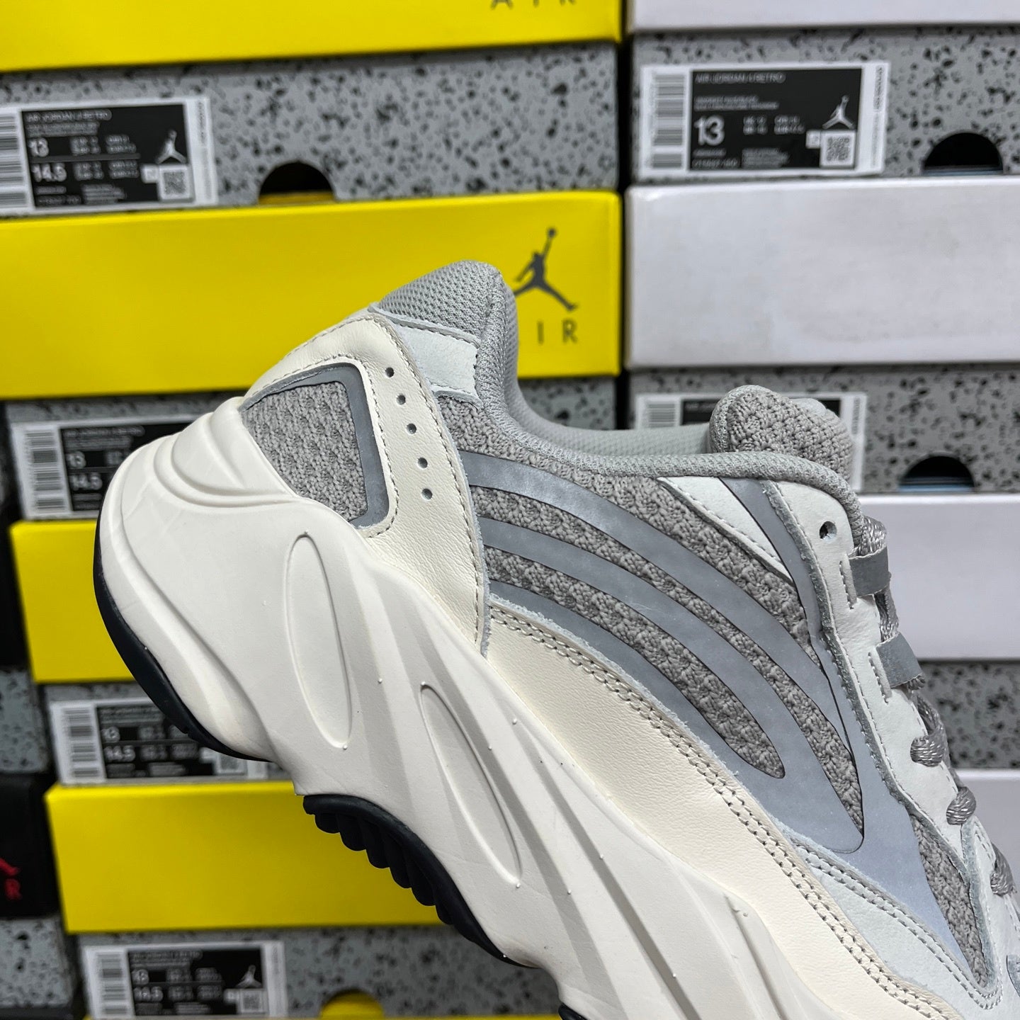 YEEZY BOOST 700 V2 STATIC