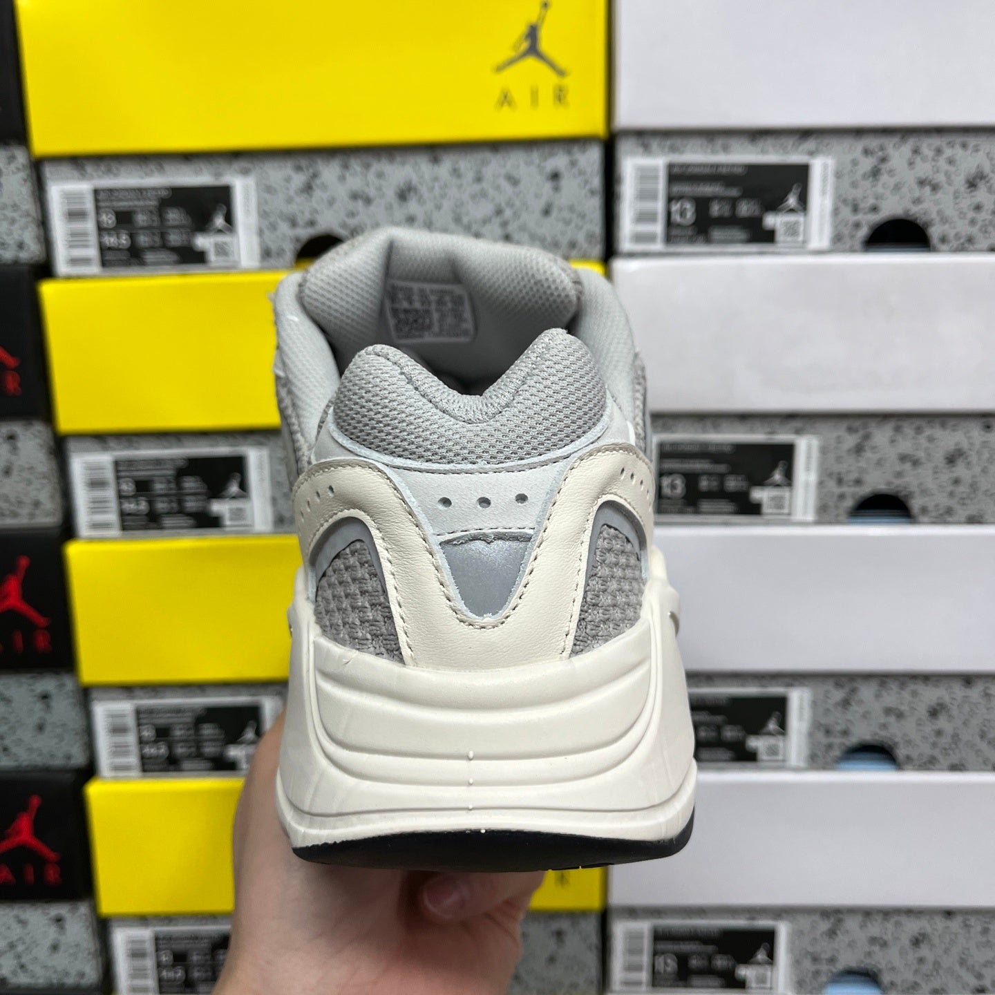 YEEZY BOOST 700 V2 STATIC