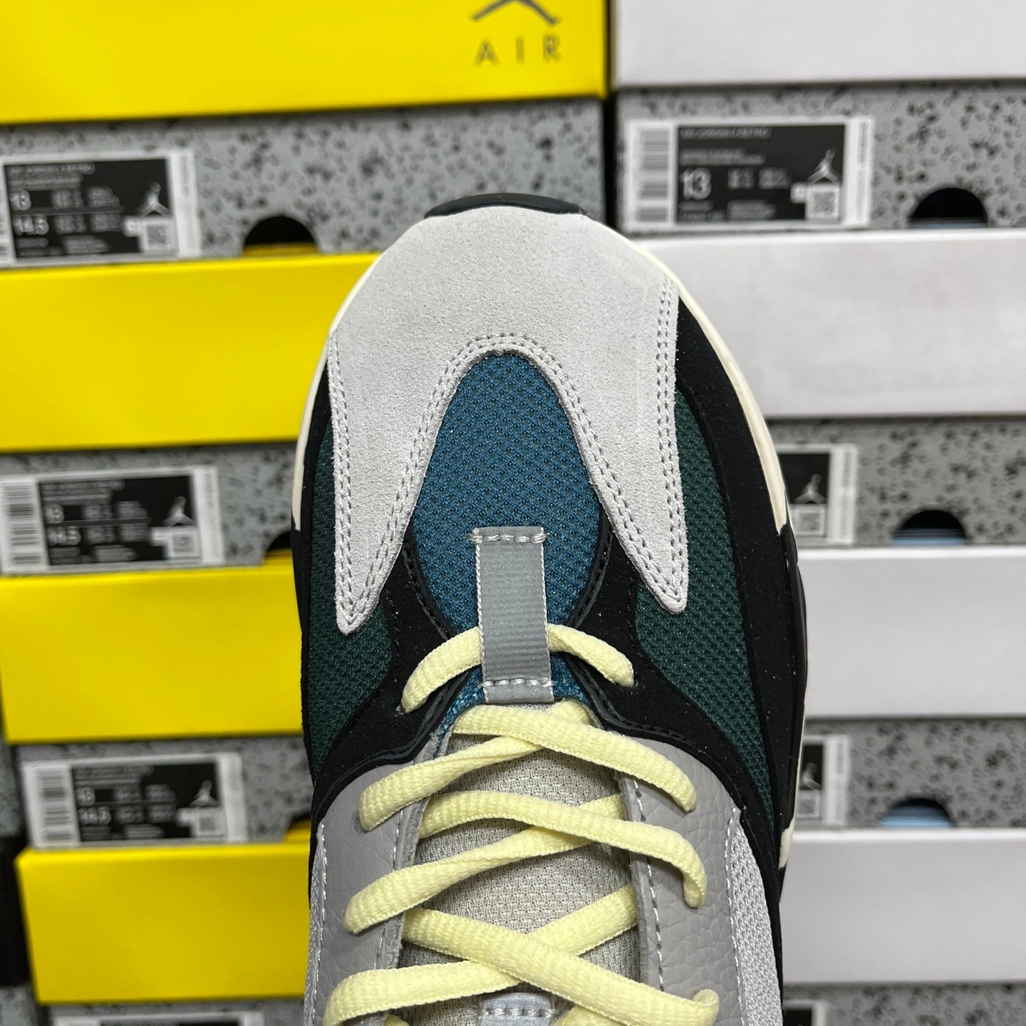 YEEZY BOOST 700 WAVE RUNNER