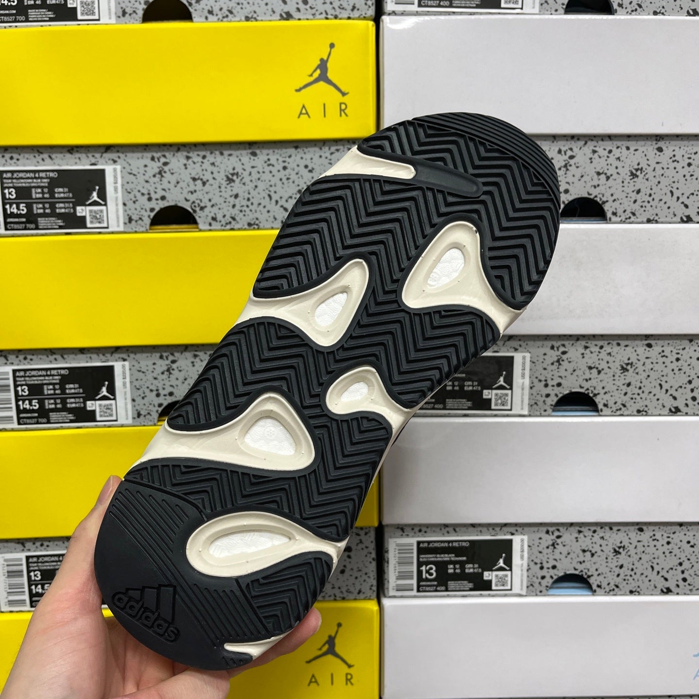 YEEZY BOOST 700 WAVE RUNNER