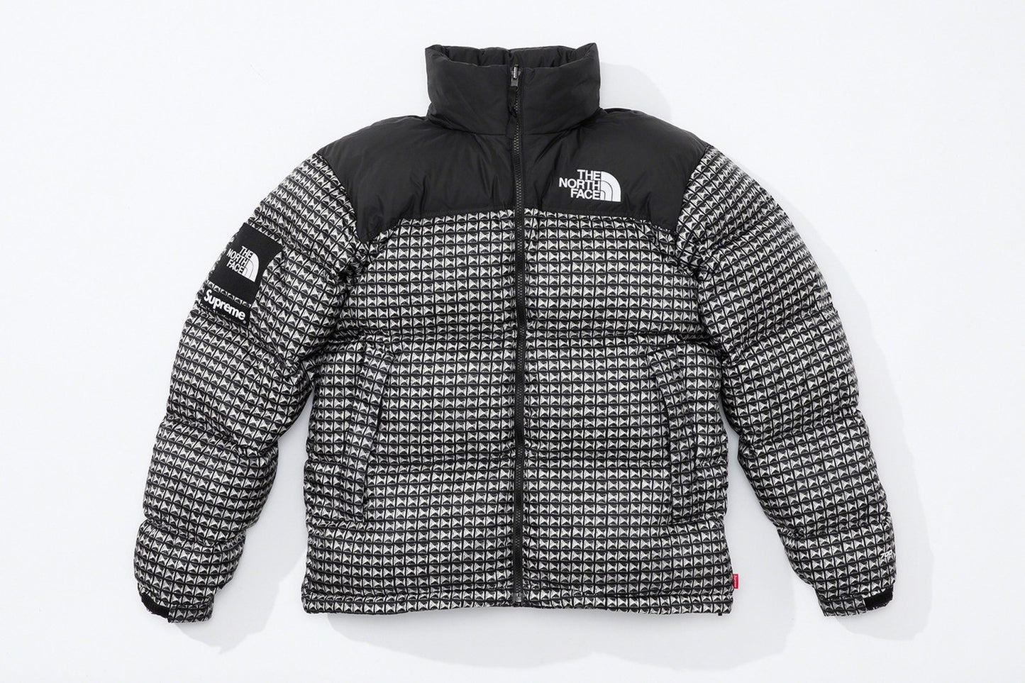 SUPREME x THE NORTH FACE STUDDED NUPTSE JACKET