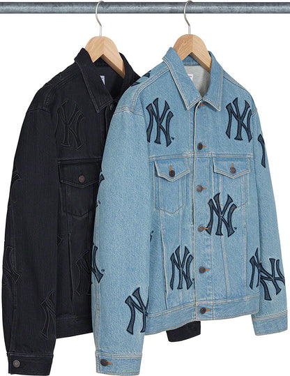 SUPREME x NEW YORK YANKEES DENIM JACKET