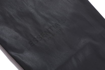 fear-of-god-essentials-track-pants-black-refective-3-Drip Store Argentina