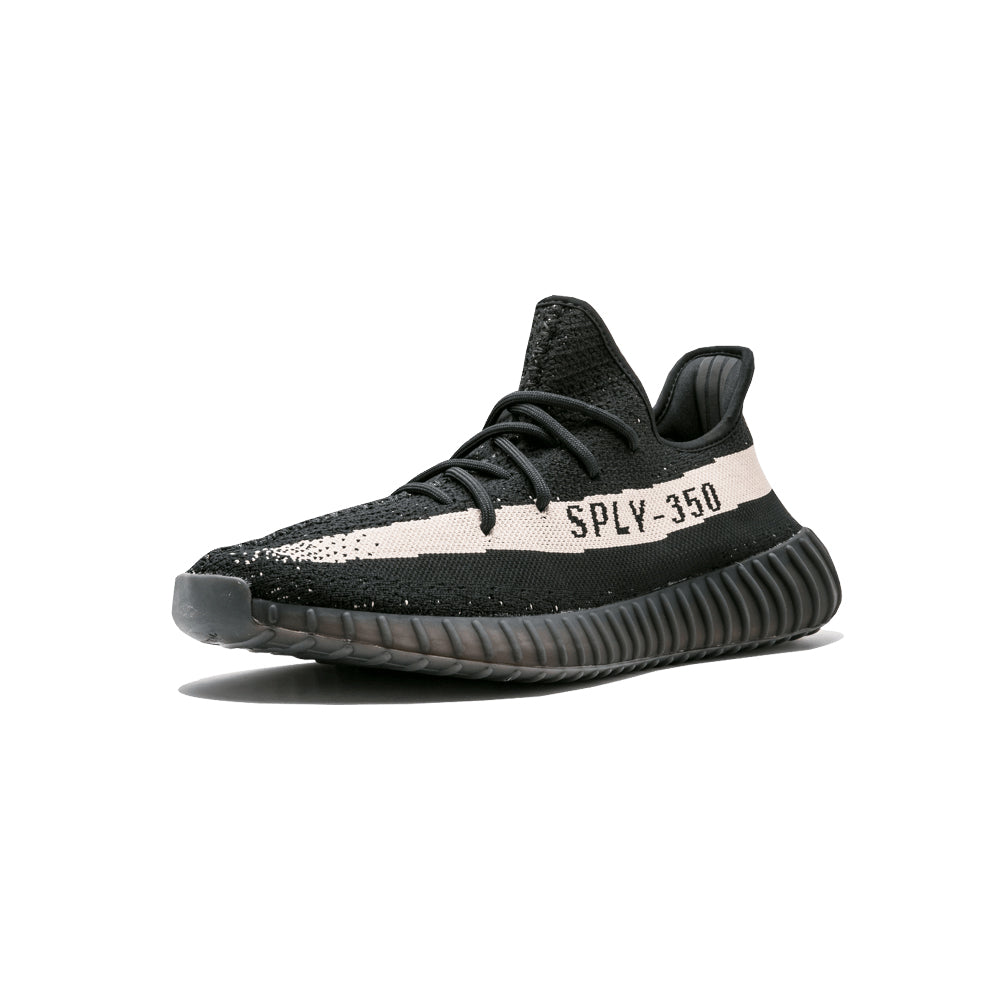 YEEZY BOOST 350 V2 CORE BLACK WHITE