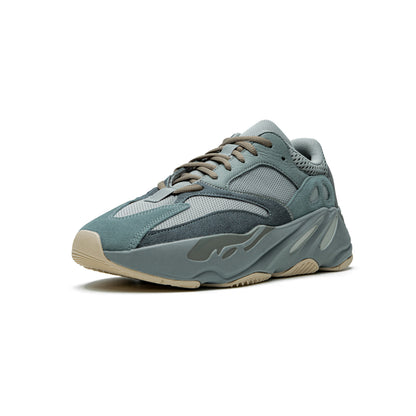 yeezy-boost-700-teal-blue-4-Drip Store Argentina